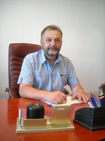 Директор МГМК - Аполенис Владимир Яцентович