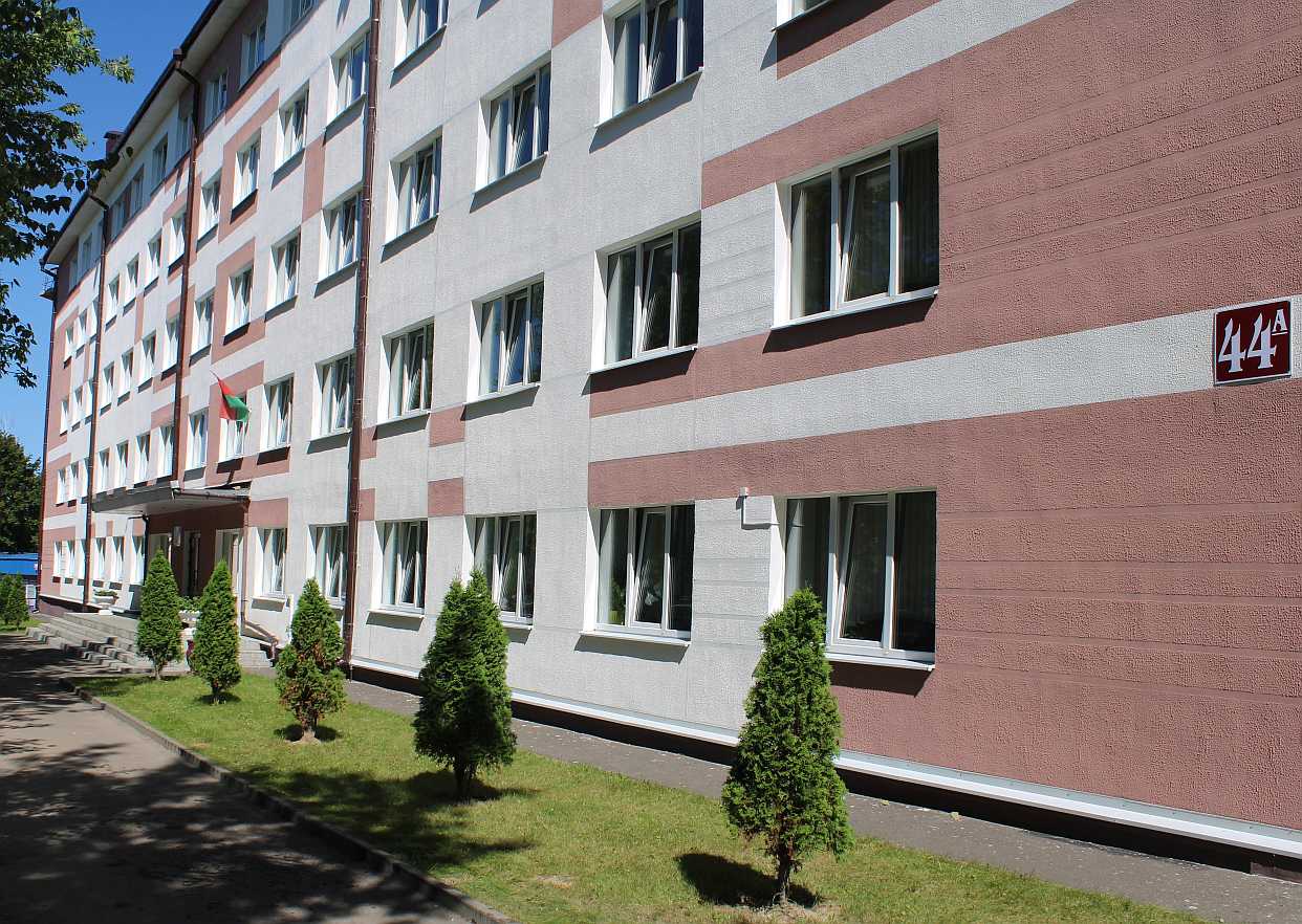dormitor1.JPG